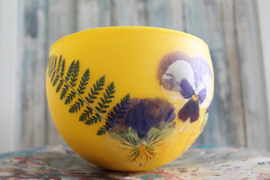 3 Pansies Luminary